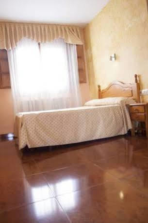 Hostal Le Vintage Ávila Dış mekan fotoğraf